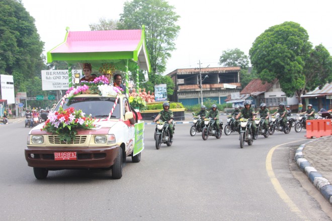 Piala Adipura diarak keliling Kota Jambi
